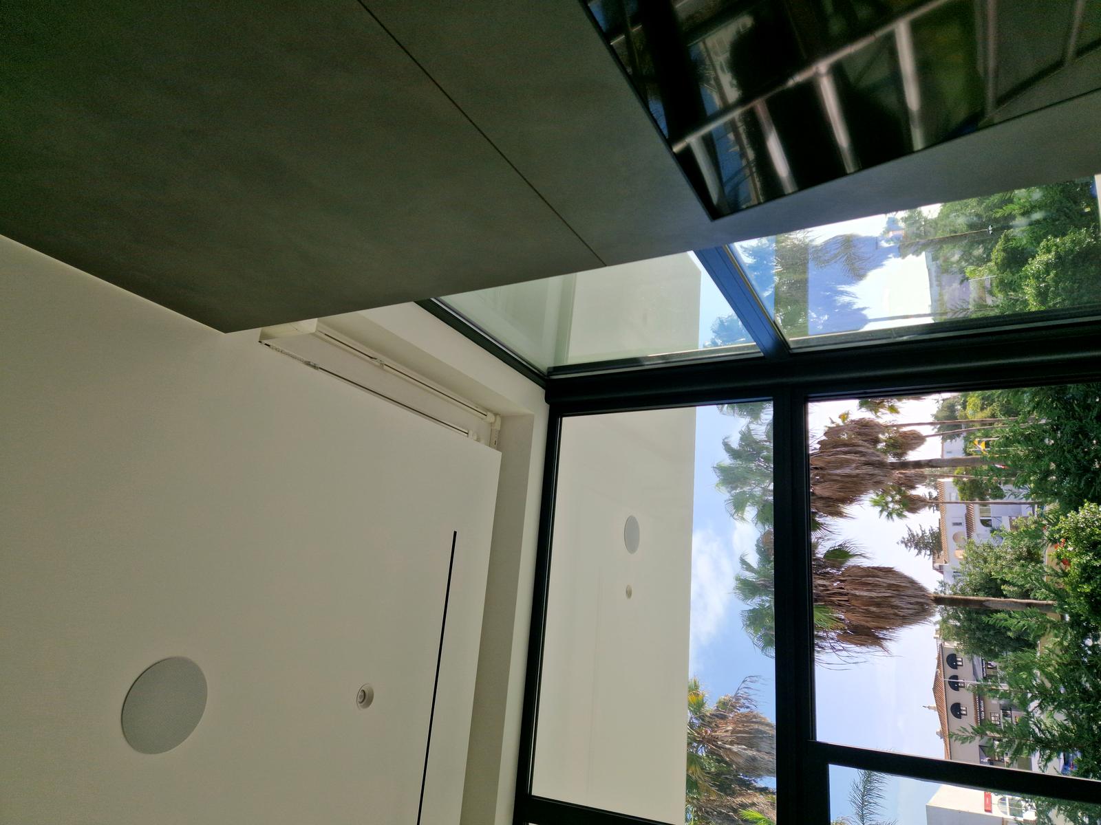 Cortinado numa residência da Quinta da Marinha
